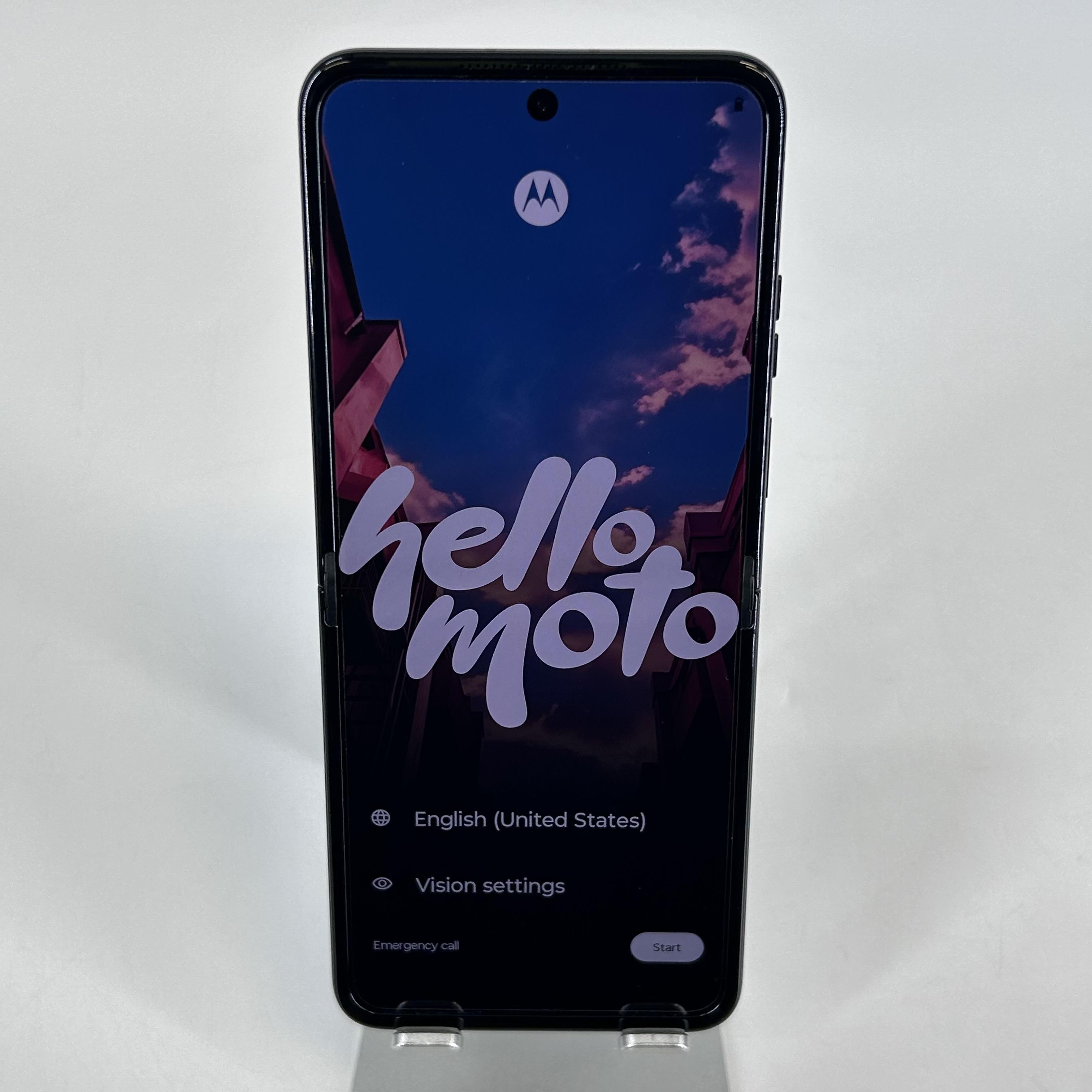 Motorola Razr (2024)