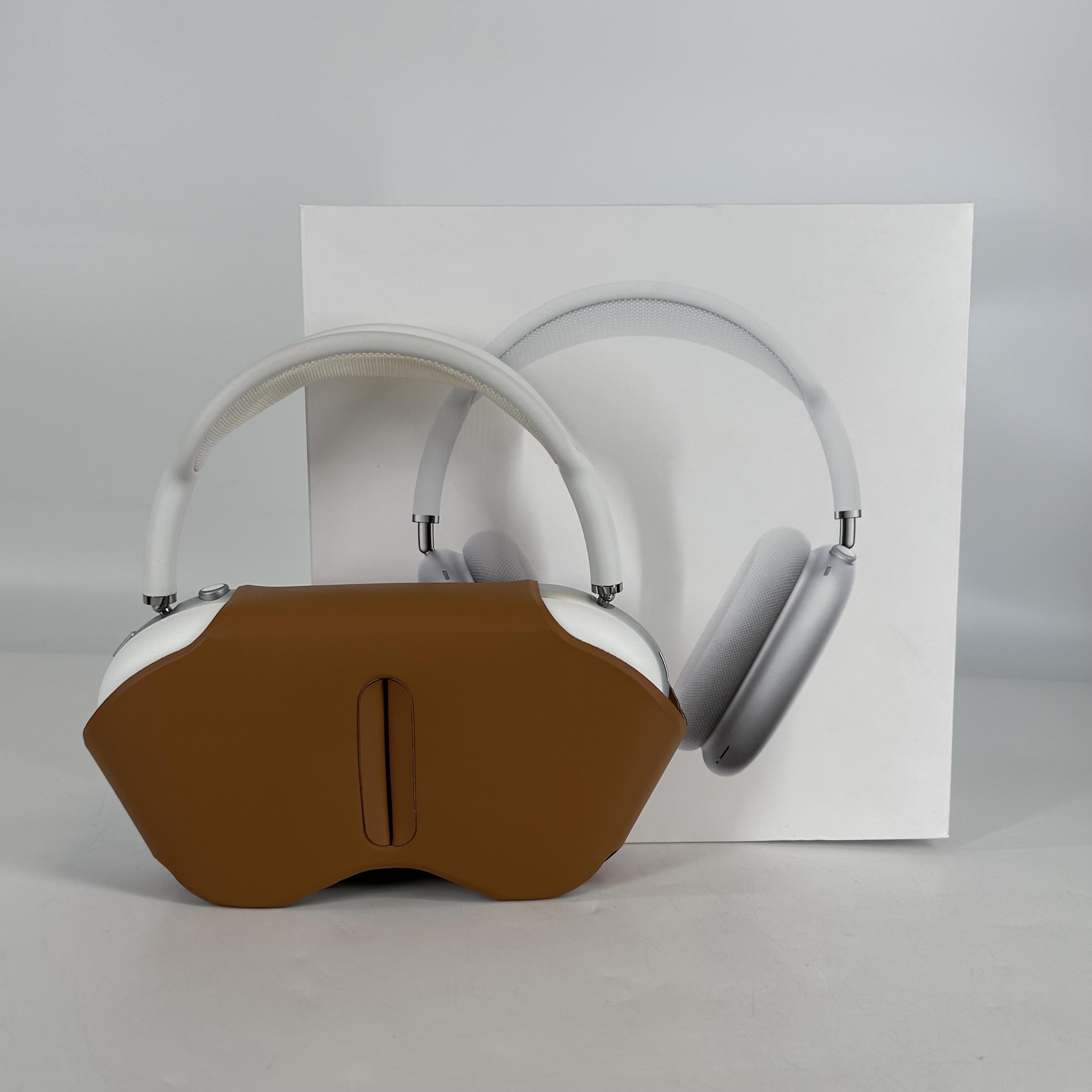 AirPods Max Lightning