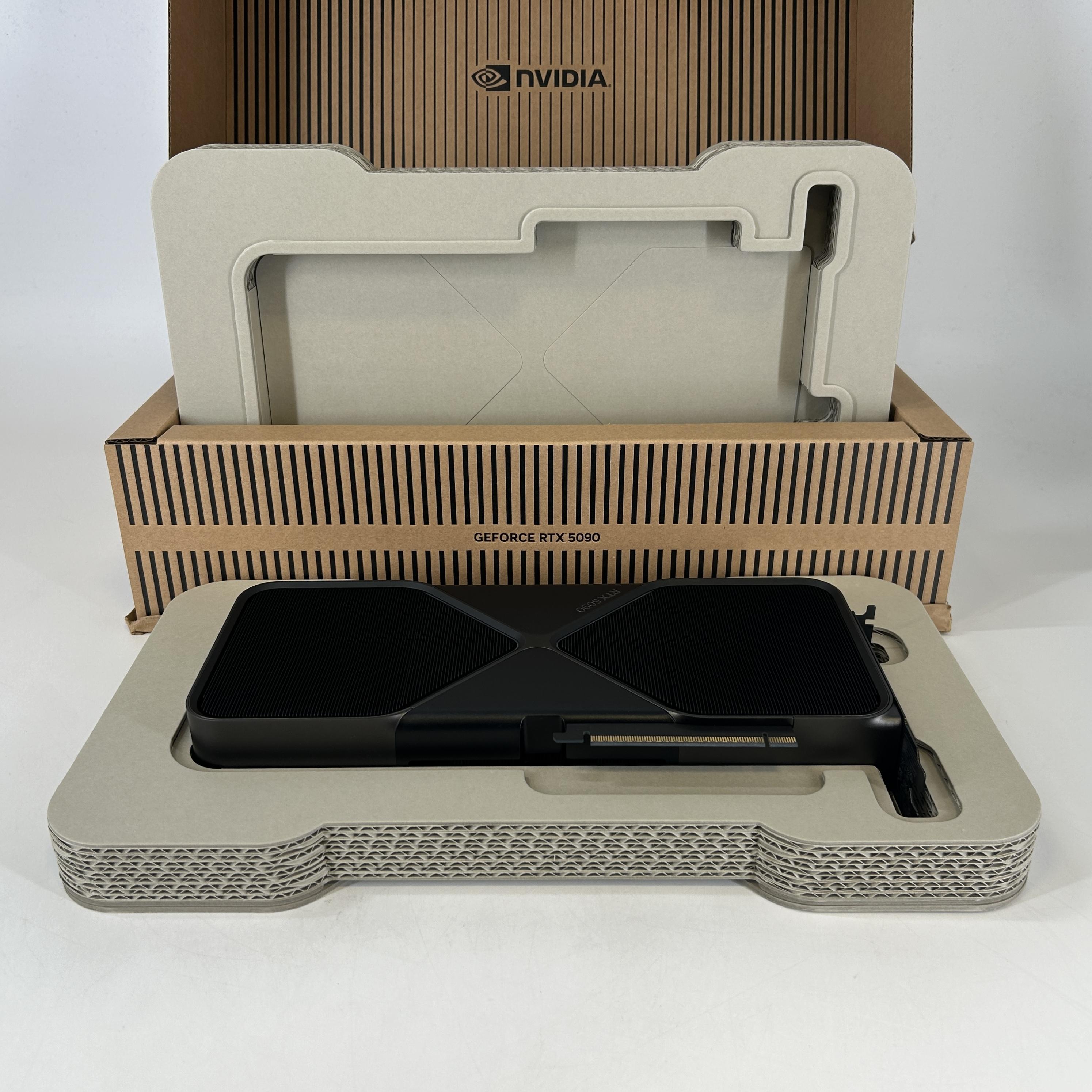 NVIDIA Founders Edition GeForce RTX 5090 32GB - Graphics Card