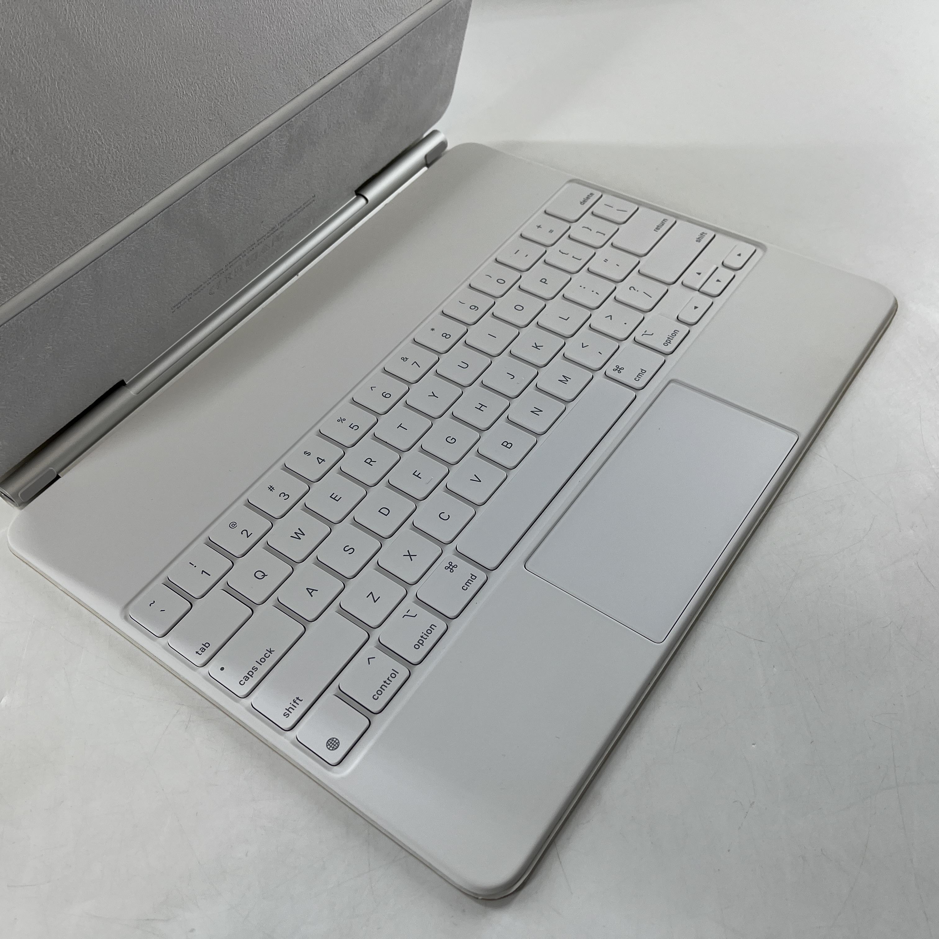 Apple Magic Keyboard for iPad Pro 12.9in A2480 White - Good