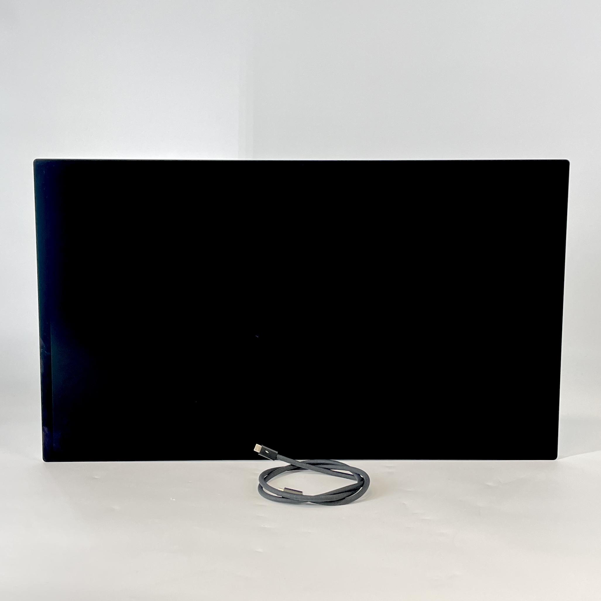 Studio Display 27in